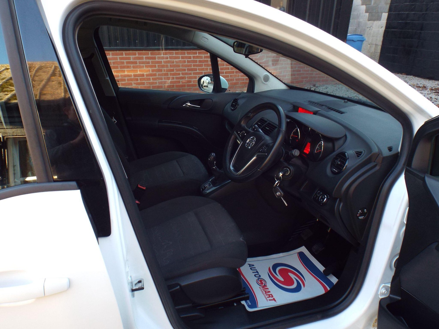 Used Vauxhall Meriva 2016 for sale - 76689182: Photo 19