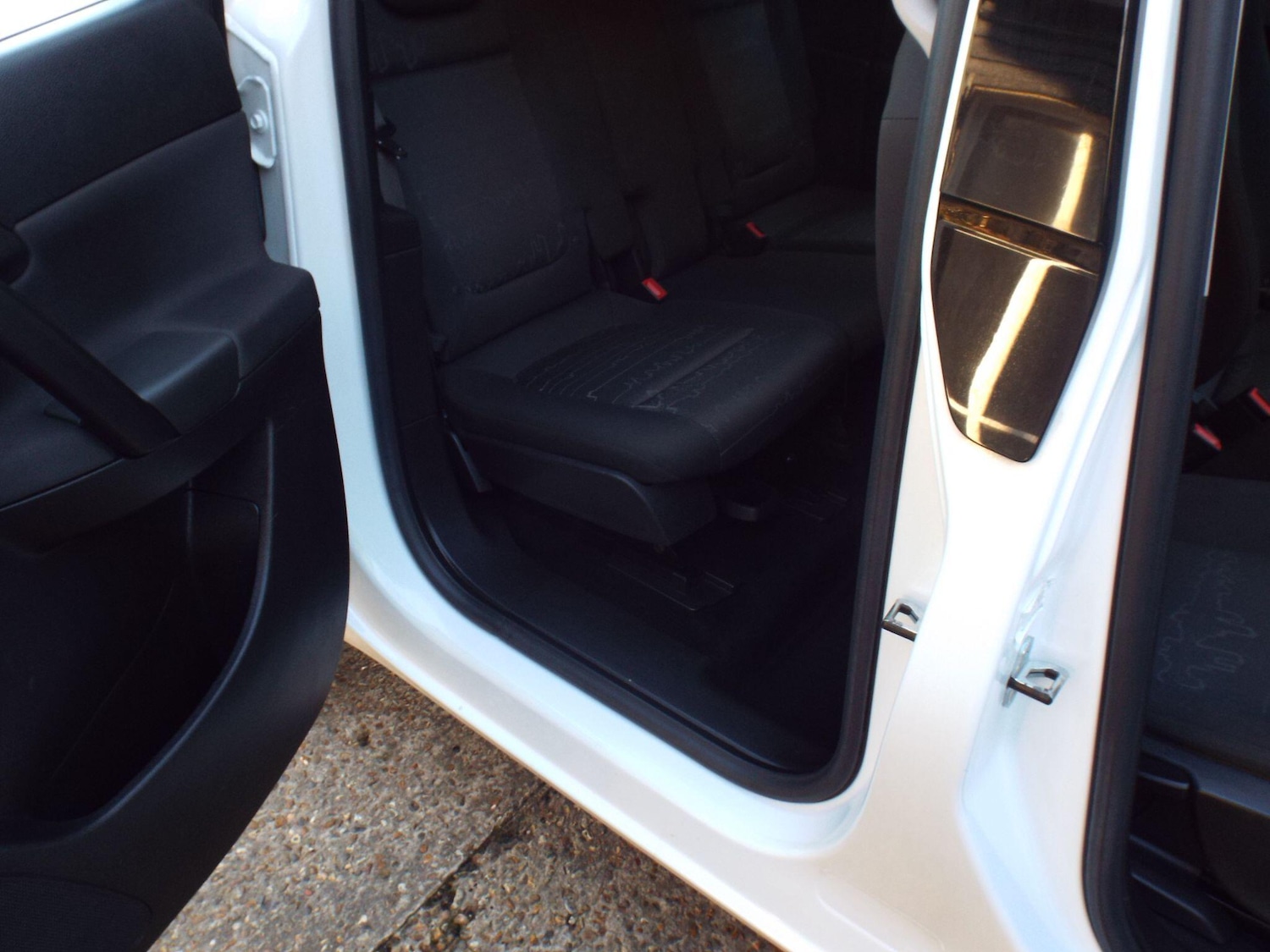 Used Vauxhall Meriva 2016 for sale - 76689182: Photo 23