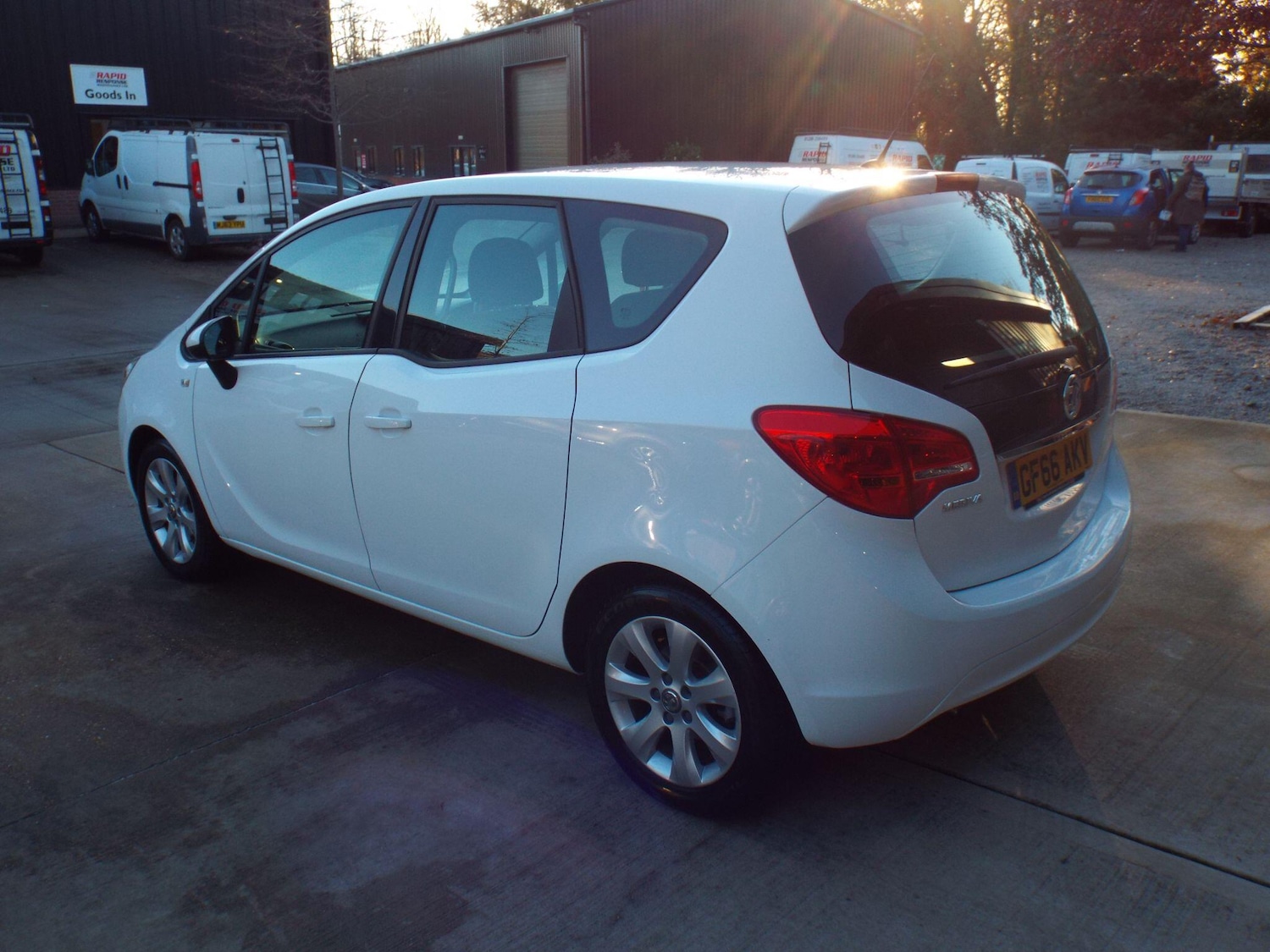 Used Vauxhall Meriva 2016 for sale - 76689182: Photo 3