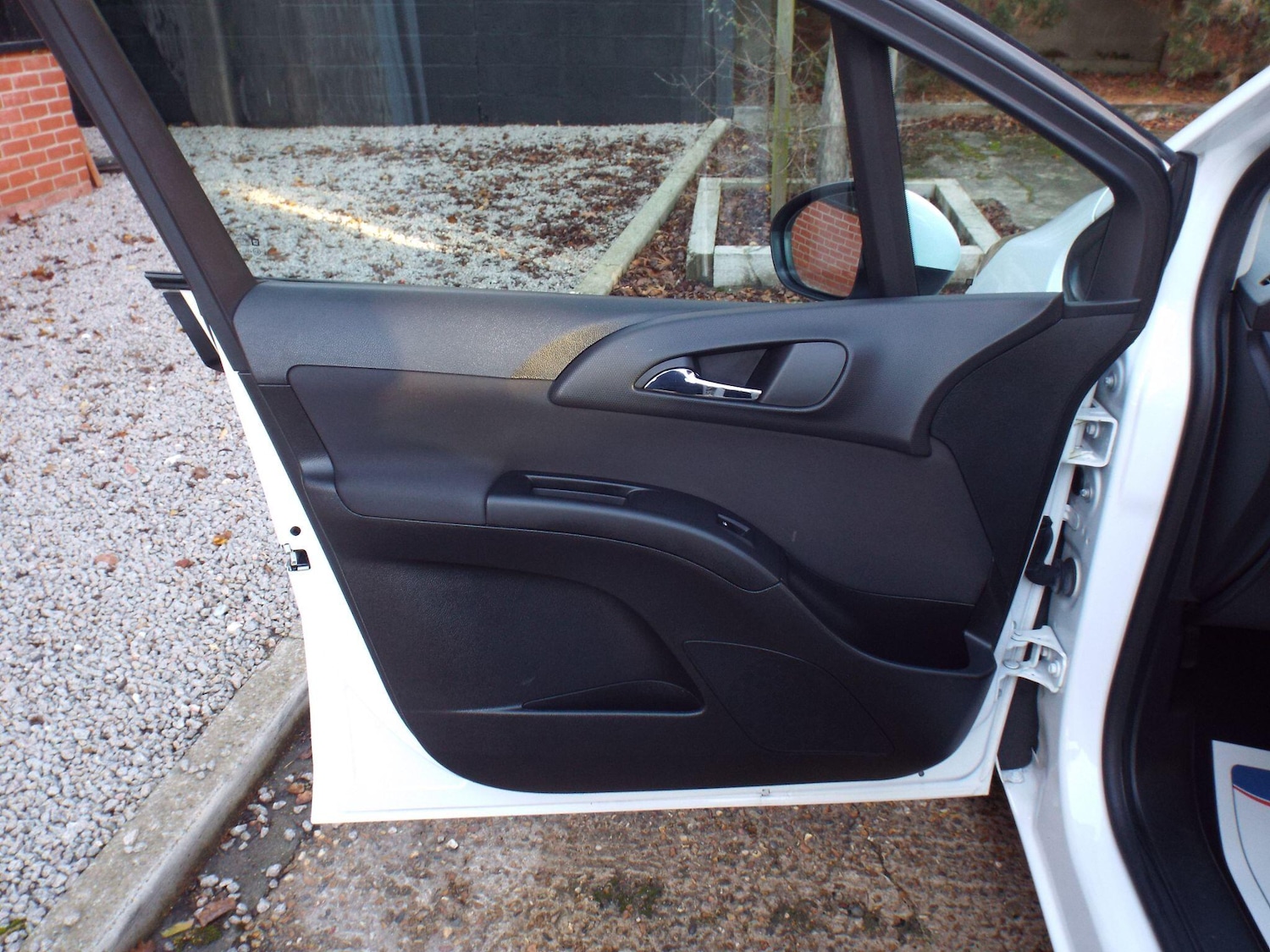 Used Vauxhall Meriva 2016 for sale - 76689182: Photo 30