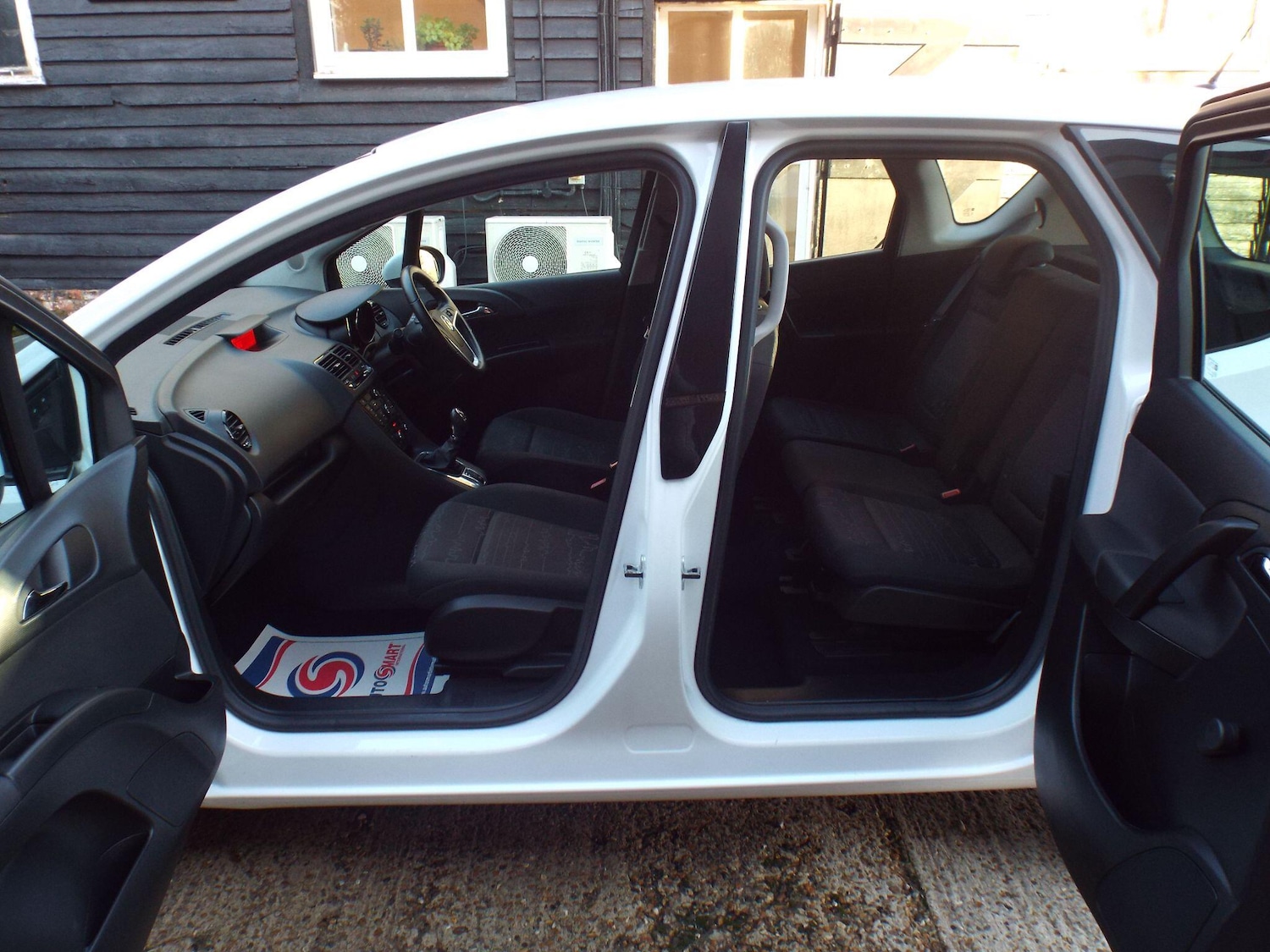 Used Vauxhall Meriva 2016 for sale - 76689182: Photo 31