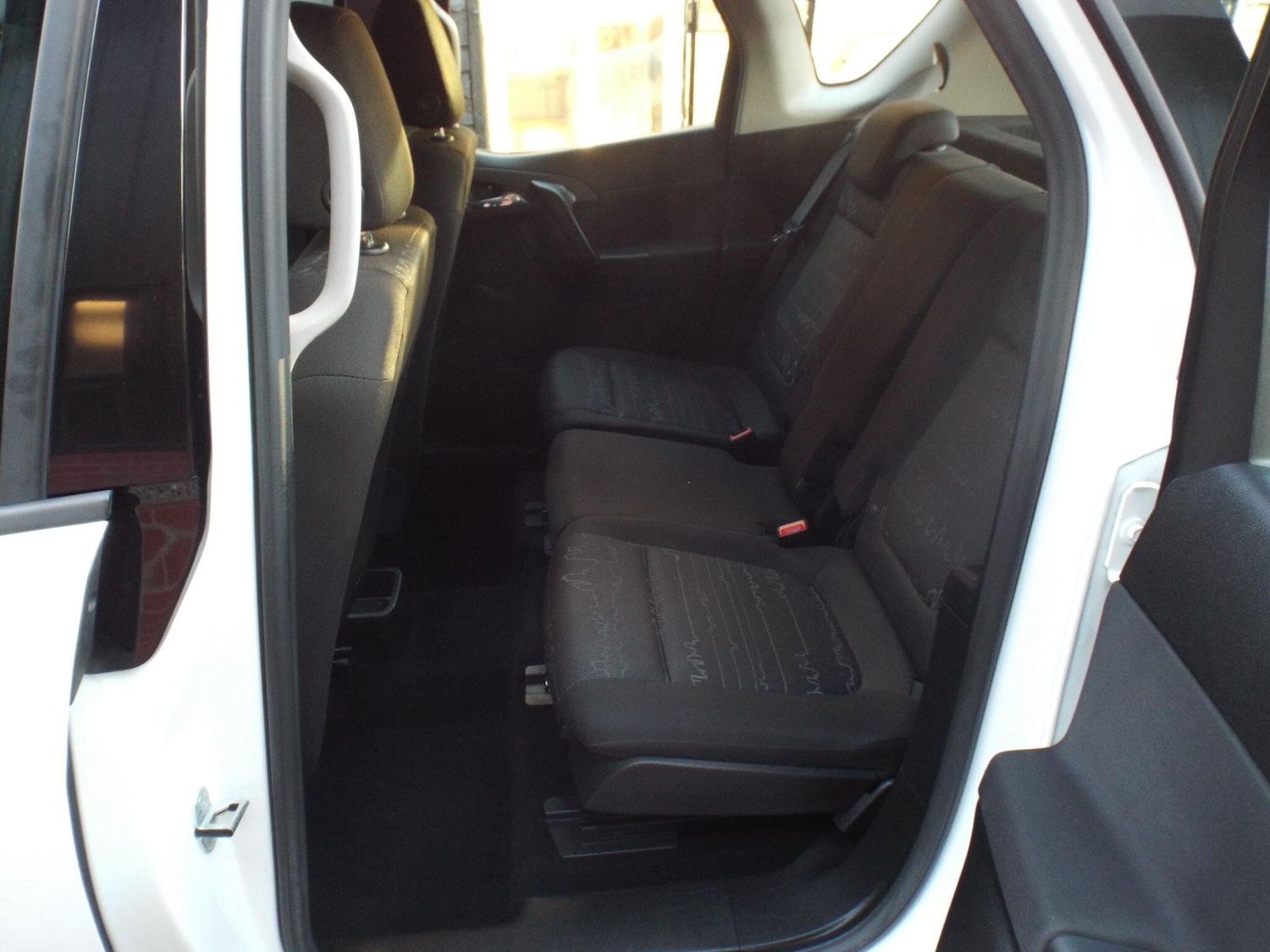 Used Vauxhall Meriva 2016 for sale - 76689182: Photo 9