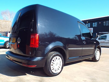 Used Volkswagen Caddy 2016 for sale - 77893090: Photo