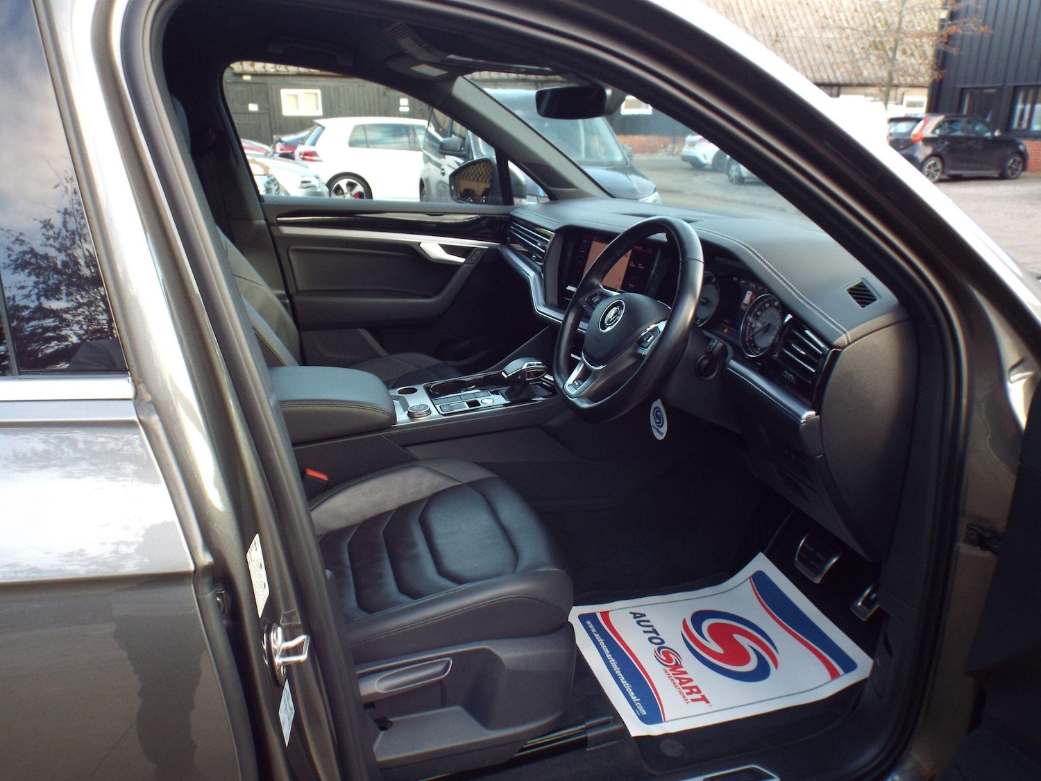 Used Volkswagen Touareg 2019 for sale - 76913243: Photo 19