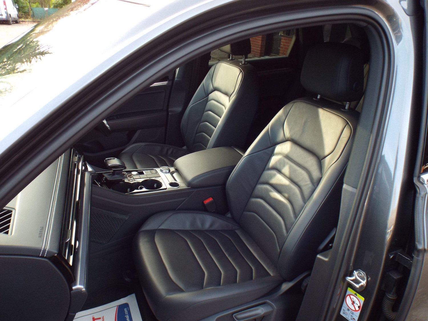 Used Volkswagen Touareg 2019 for sale - 76913243: Photo 35