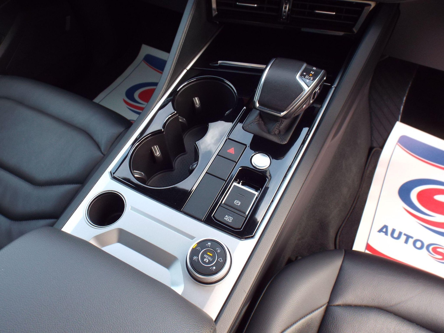 Used Volkswagen Touareg 2019 for sale - 76913243: Photo 38