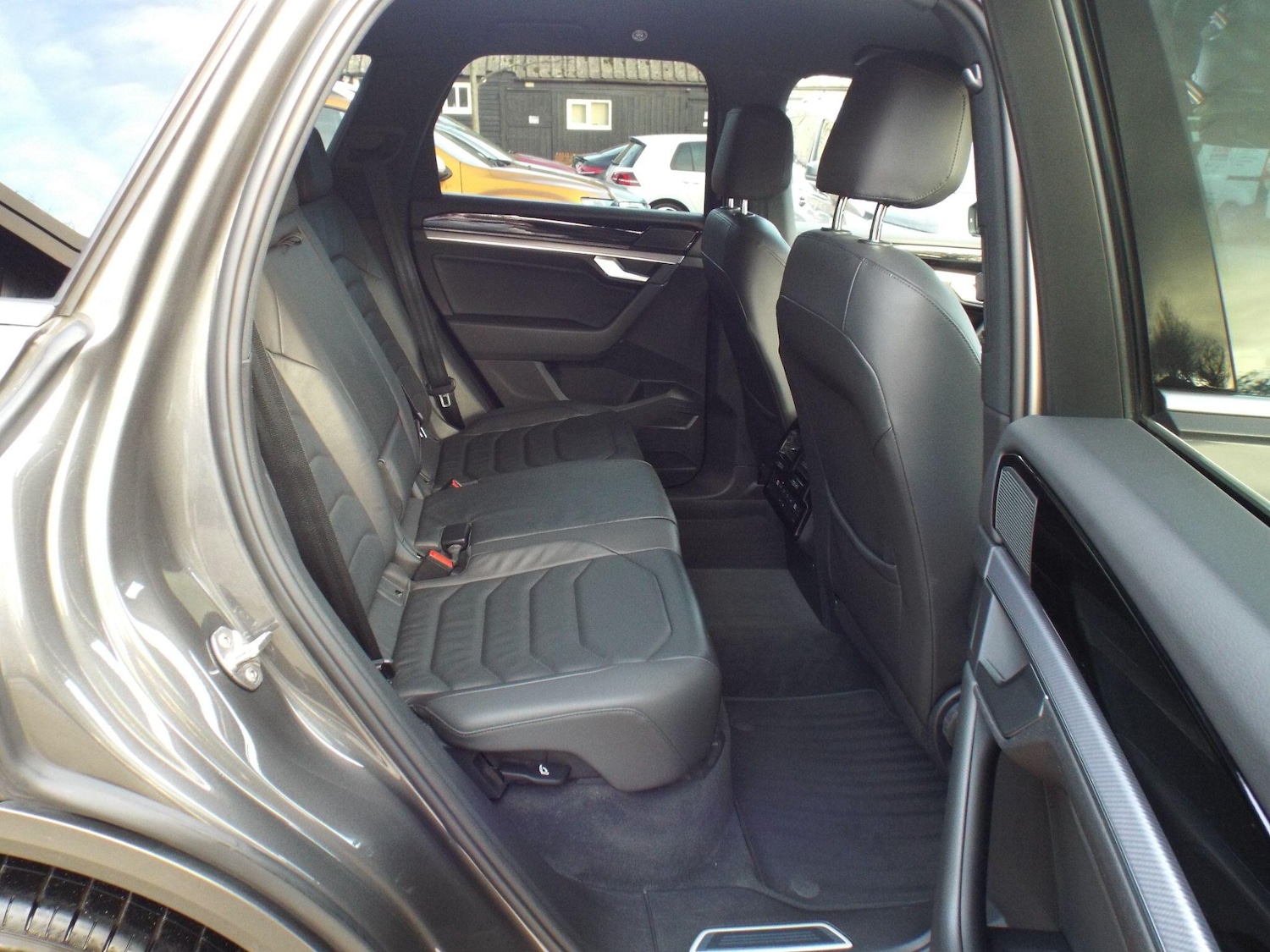 Used Volkswagen Touareg 2019 for sale - 76913243: Photo 9