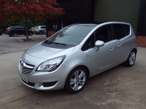 Used Vauxhall Meriva 2016 for sale - 76159191: Photo 2
