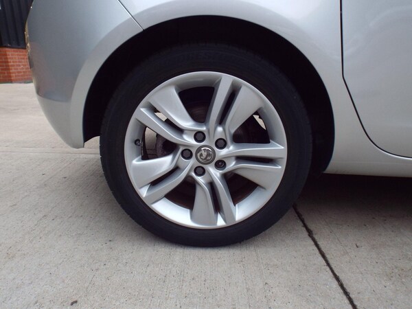 Used Vauxhall Meriva 2016 for sale - 76159191: Photo 38