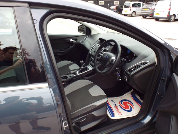 Used Ford Focus 2013 for sale - 76136028: Photo 19