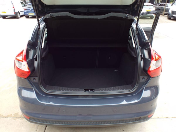 Used Ford Focus 2013 for sale - 76136028: Photo 24
