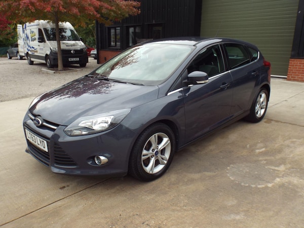 Used Ford Focus 2013 for sale - 76136028: Photo 2