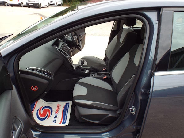 Used Ford Focus 2013 for sale - 76136028: Photo 8