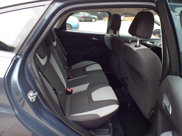 Used Ford Focus 2013 for sale - 76136028: Photo 9