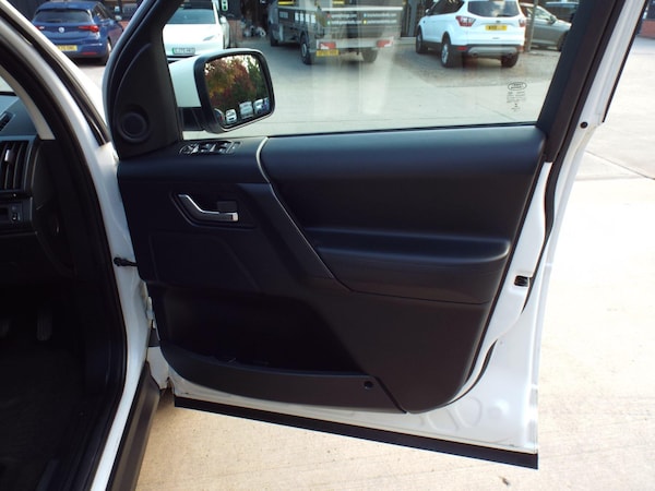 Used Land Rover Freelander 2 2014 for sale - 76121729: Photo 21