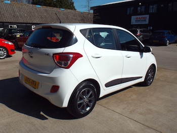 Used Hyundai i10 2015 for sale - 78020201: Photo