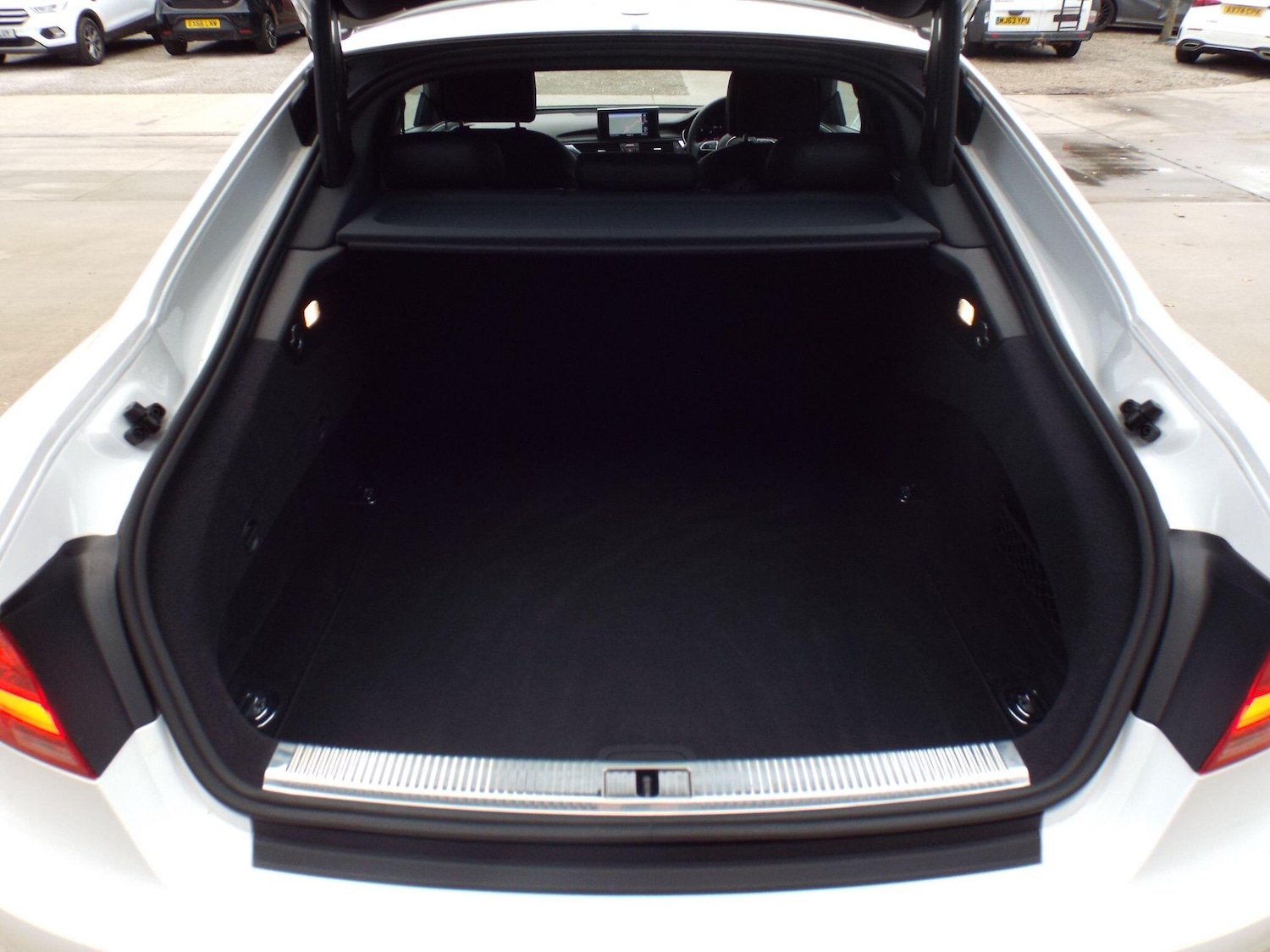 Used Audi A7 2013 for sale - 76632628: Photo 27