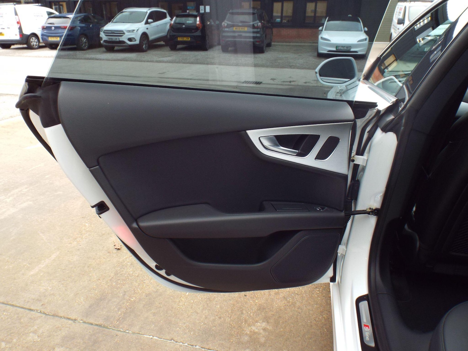 Used Audi A7 2013 for sale - 76632628: Photo 32