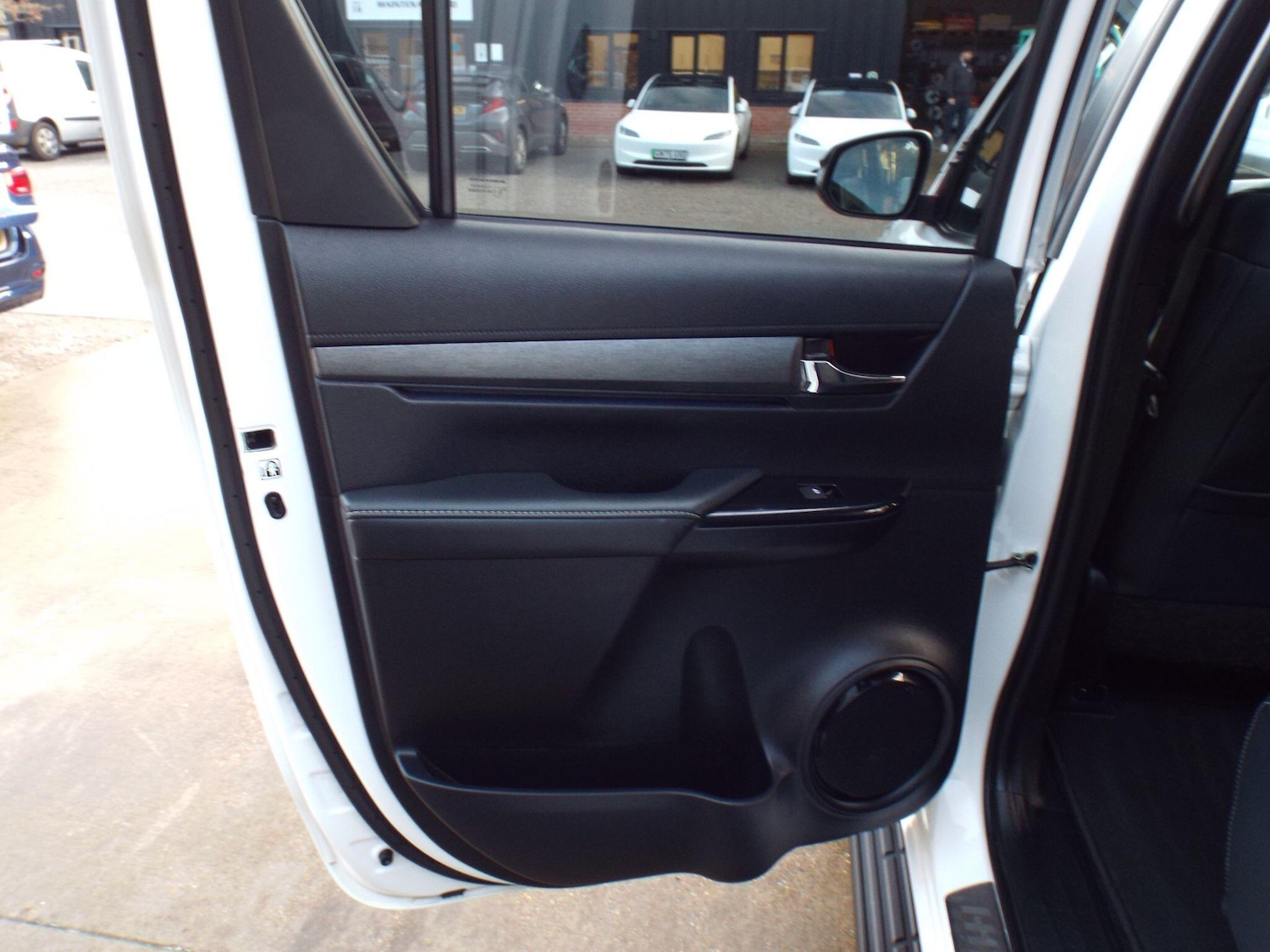 Used Toyota Hilux 2021 for sale - 76735077: Photo 28