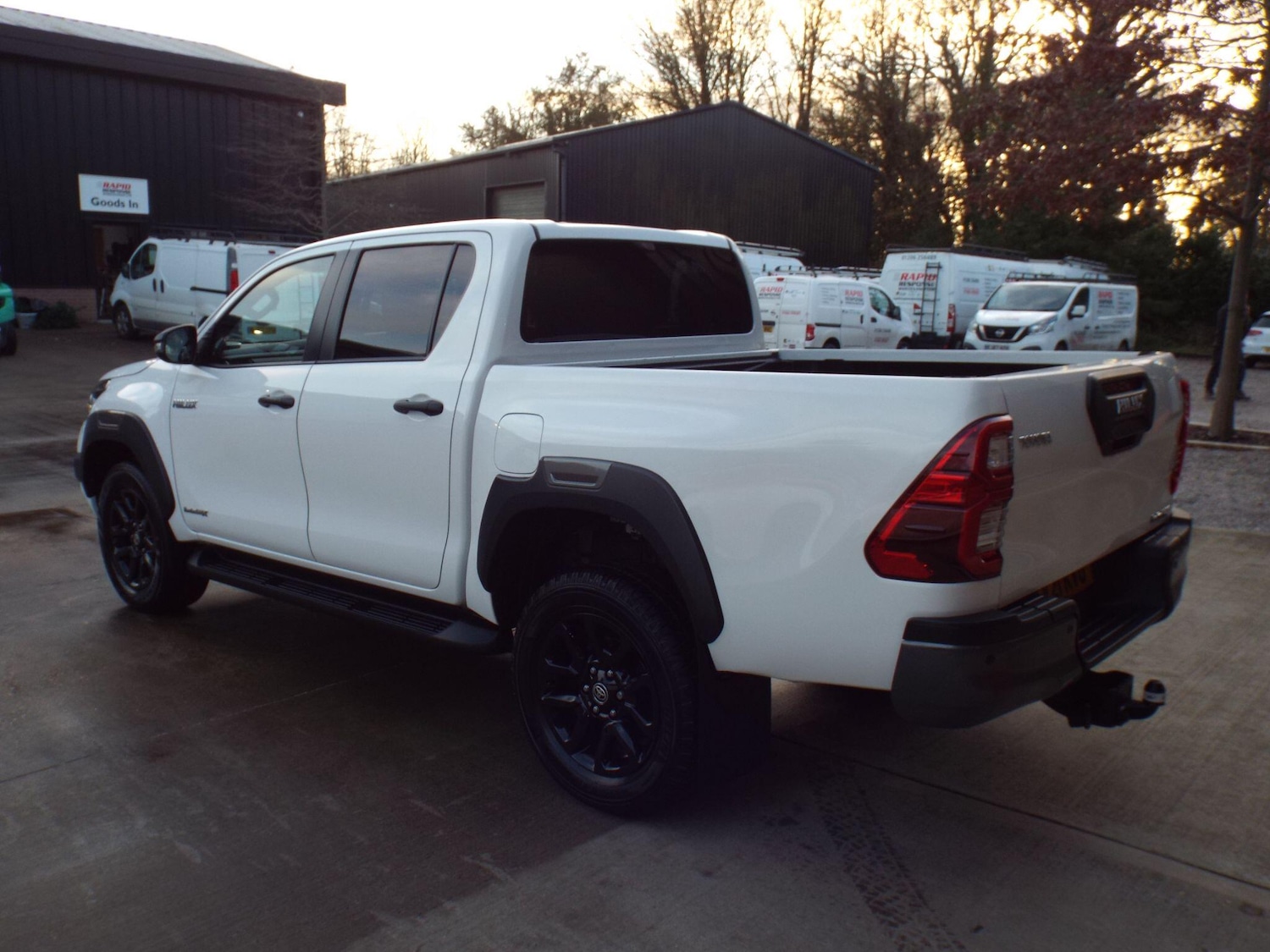 Used Toyota Hilux 2021 for sale - 76735077: Photo 3