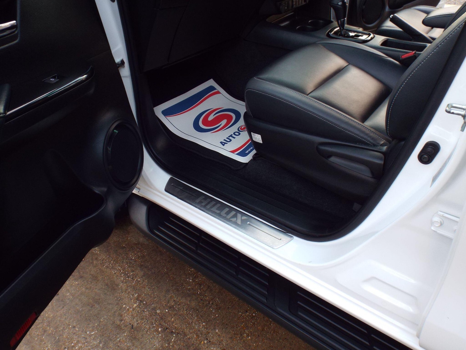 Used Toyota Hilux 2021 for sale - 76735077: Photo 31