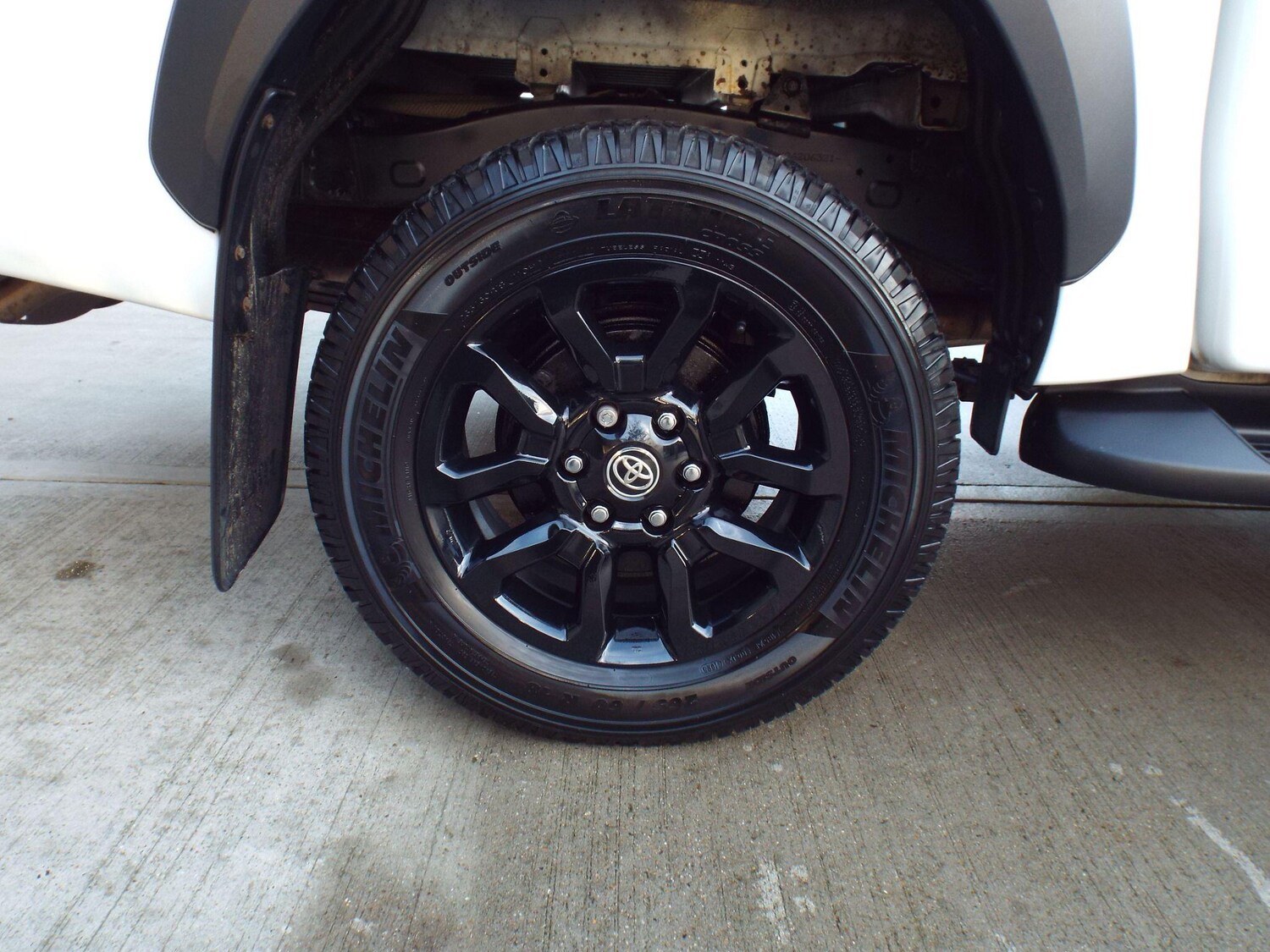 Used Toyota Hilux 2021 for sale - 76735077: Photo 50