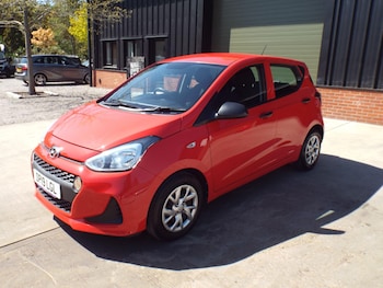 Used Hyundai i10 2019 for sale - 78292145: Photo