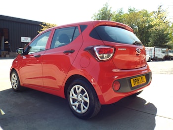 Used Hyundai i10 2019 for sale - 78292145: Photo