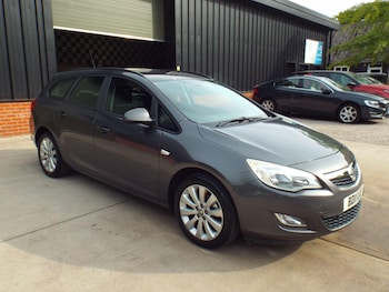 Vauxhall - Astra
