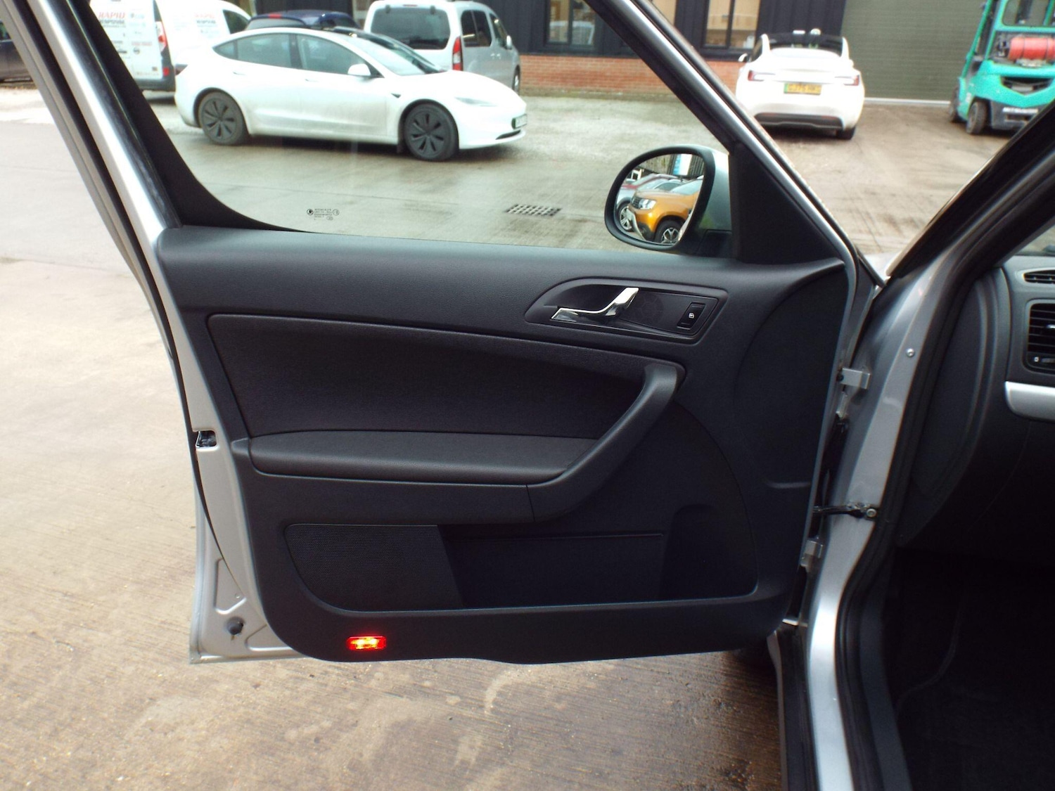 Used Skoda Yeti 2014 for sale - 76926373: Photo 30