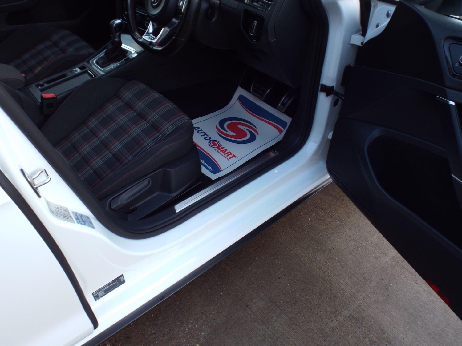 Used Volkswagen Golf 2016 for sale - 76780849: Photo 20