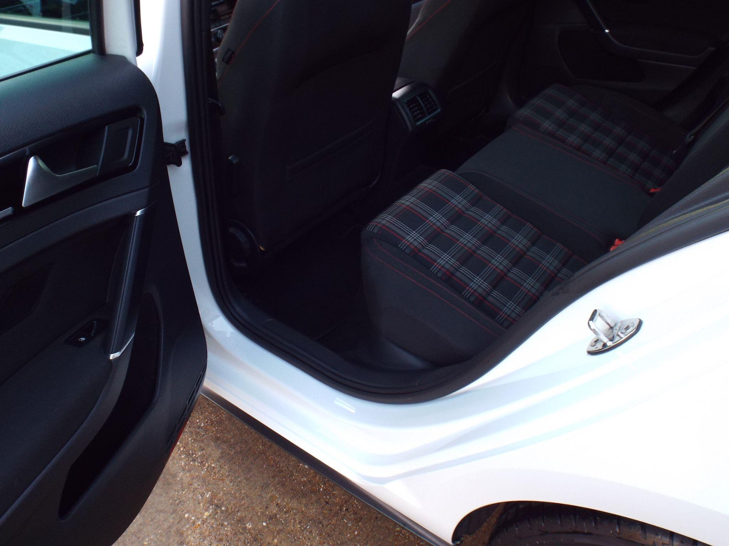 Used Volkswagen Golf 2016 for sale - 76780849: Photo 30