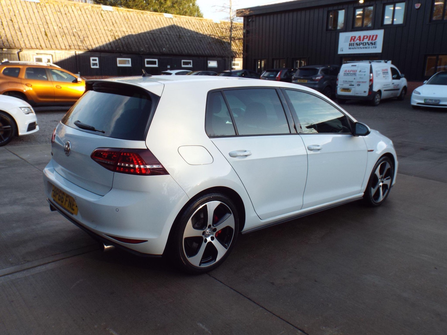 Used Volkswagen Golf 2016 for sale - 76780849: Photo 4