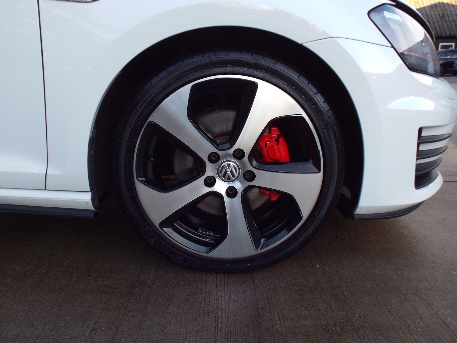 Used Volkswagen Golf 2016 for sale - 76780849: Photo 47