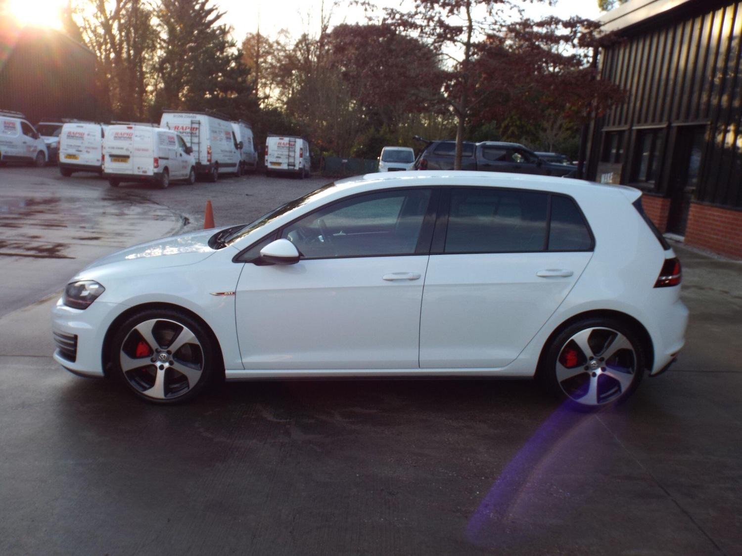 Used Volkswagen Golf 2016 for sale - 76780849: Photo 5