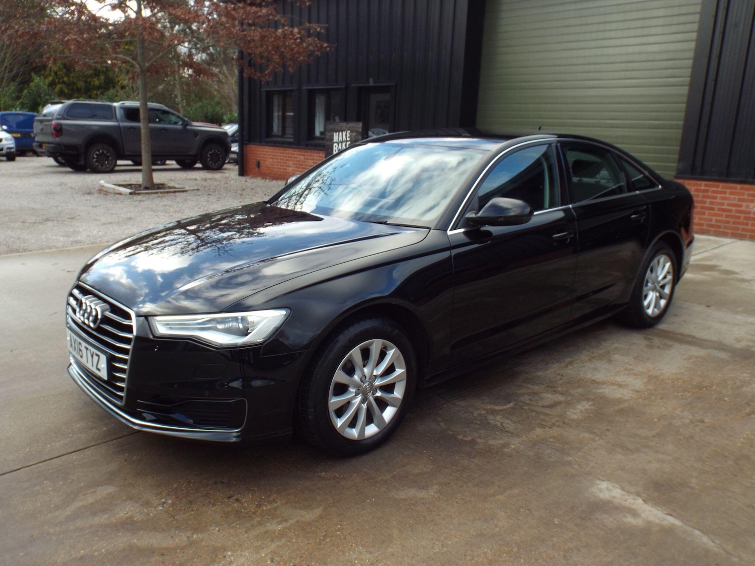 Used Audi A6 Saloon 2016 for sale - 77156308: Photo 2