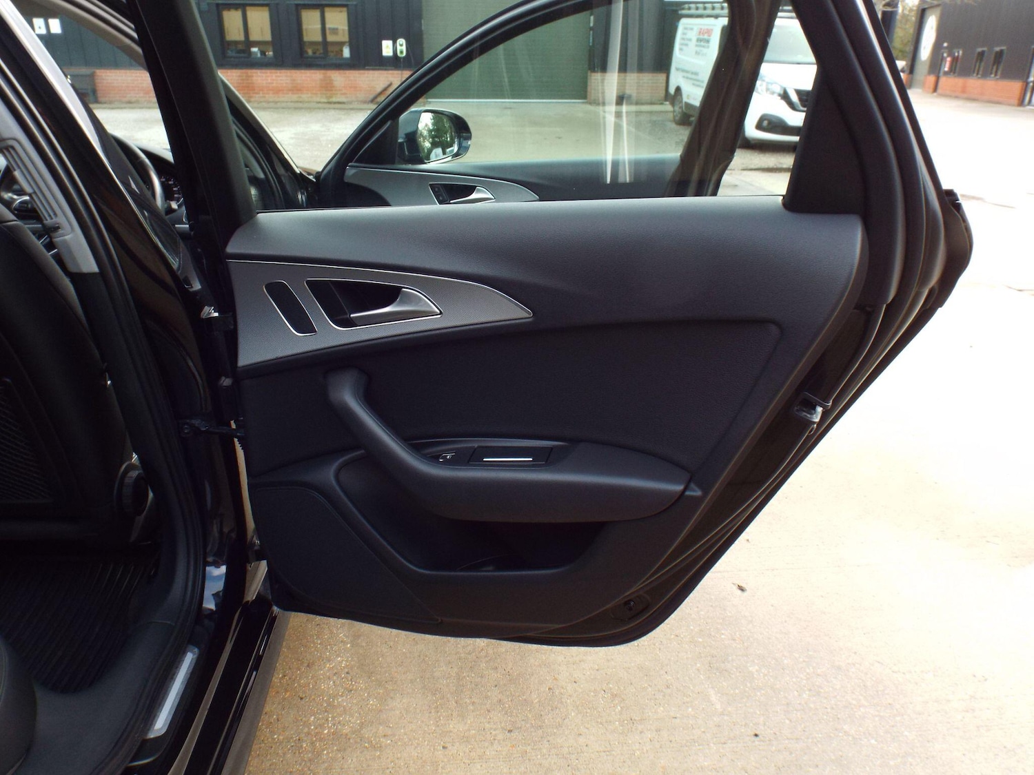 Used Audi A6 Saloon 2016 for sale - 77156308: Photo 23