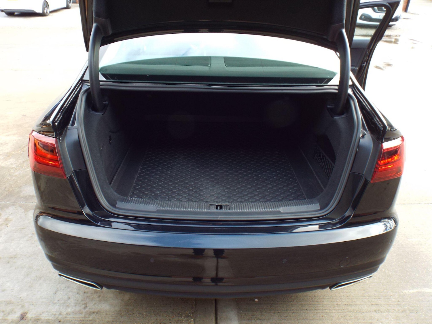 Used Audi A6 Saloon 2016 for sale - 77156308: Photo 24