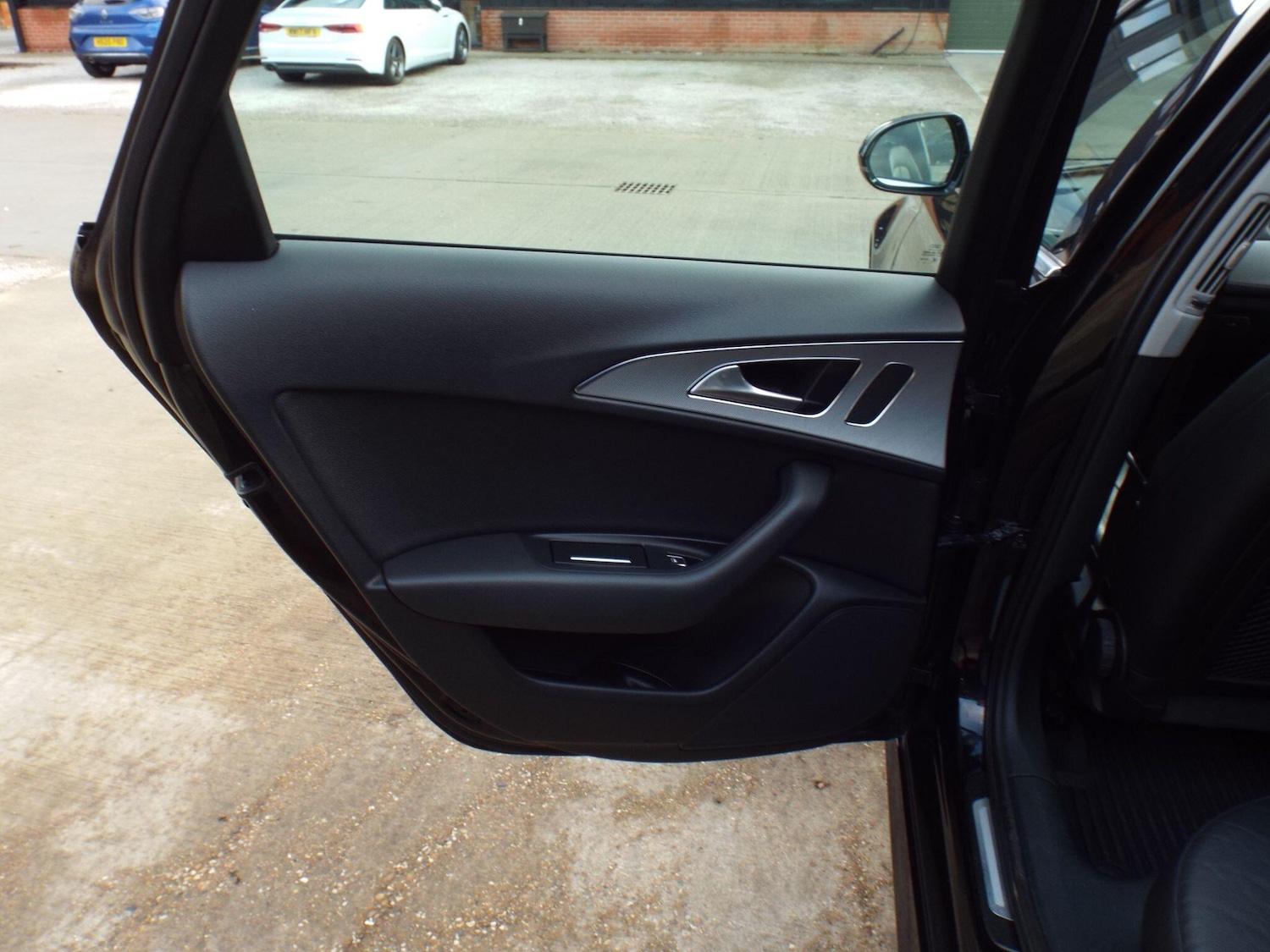 Used Audi A6 Saloon 2016 for sale - 77156308: Photo 27