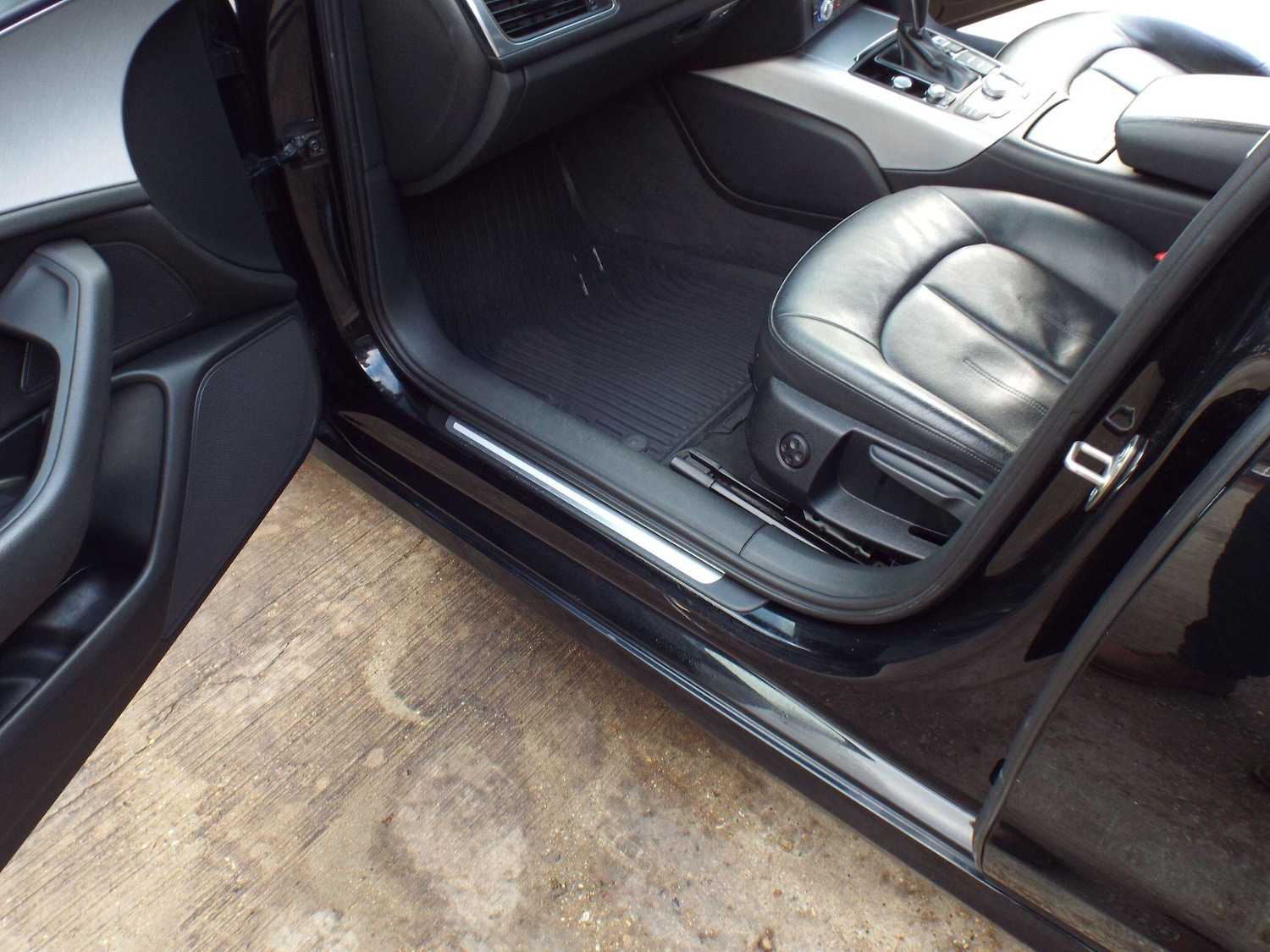 Used Audi A6 Saloon 2016 for sale - 77156308: Photo 30