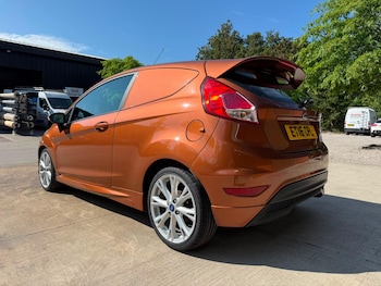 Used Ford Fiesta Van 2016 for sale - 79324845: Photo