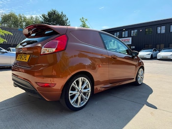 Used Ford Fiesta Van 2016 for sale - 79324845: Photo