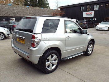 Used Suzuki Grand Vitara 2010 for sale - 76457603: Photo