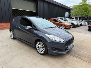 Used Ford Fiesta Van 2013 for sale - 79325275: Photo