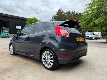 Used Ford Fiesta Van 2013 for sale - 79325275: Photo