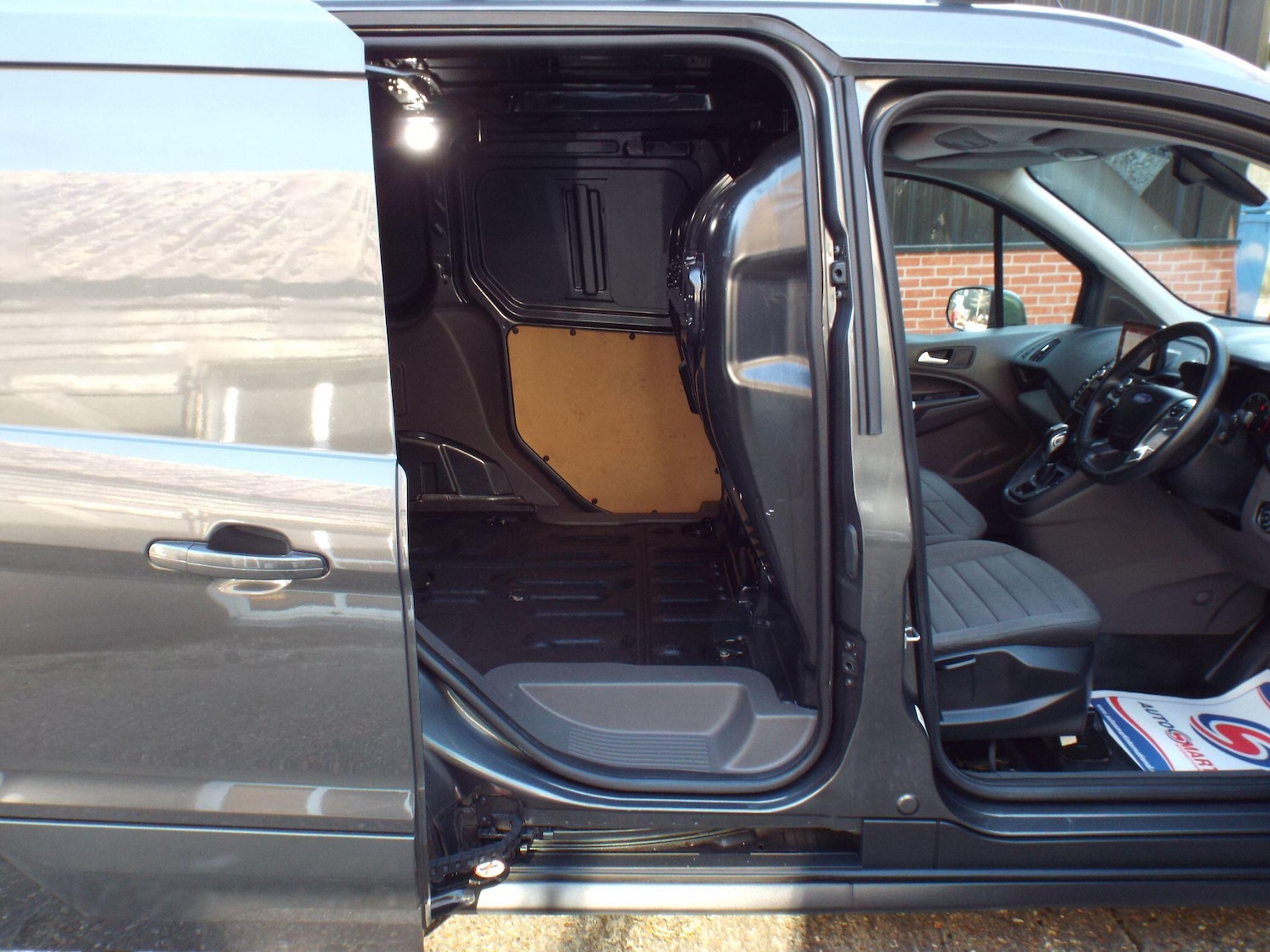 Used Ford Transit Connect 2020 for sale - 77958115: Photo 22