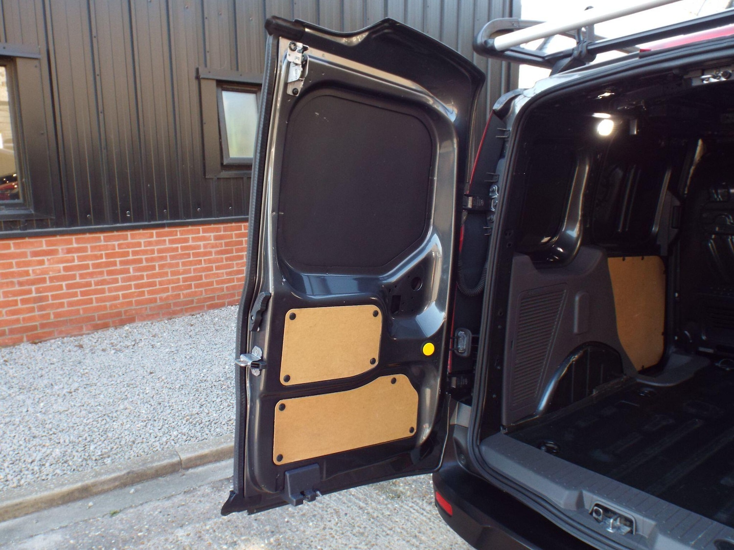 Used Ford Transit Connect 2020 for sale - 77958115: Photo 23