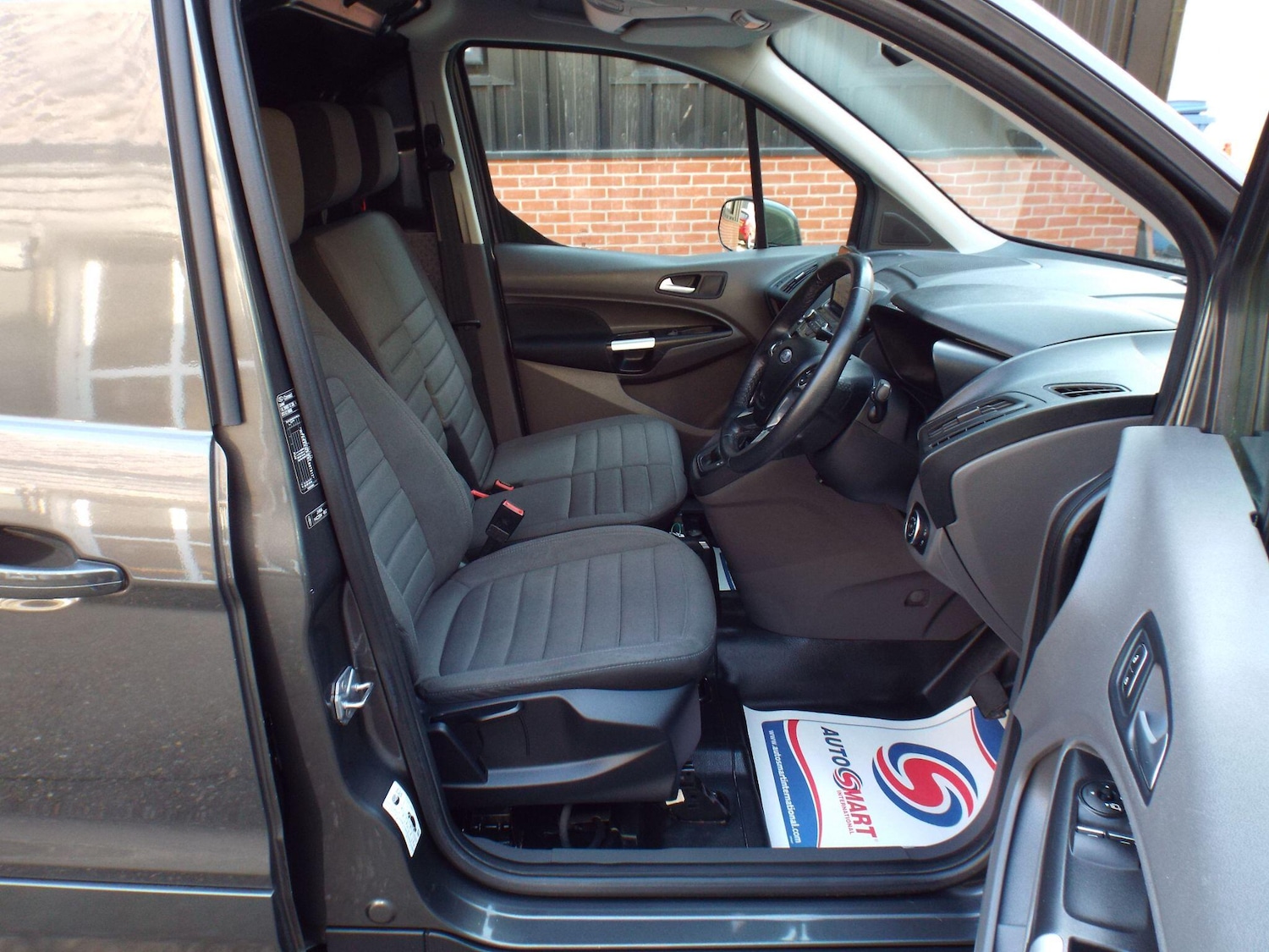 Used Ford Transit Connect 2020 for sale - 77958115: Photo 7