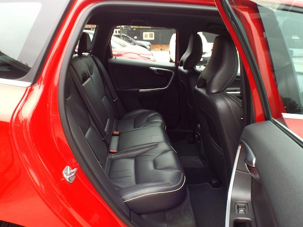 Used Volvo XC60 2016 for sale - 76270967: Photo 9