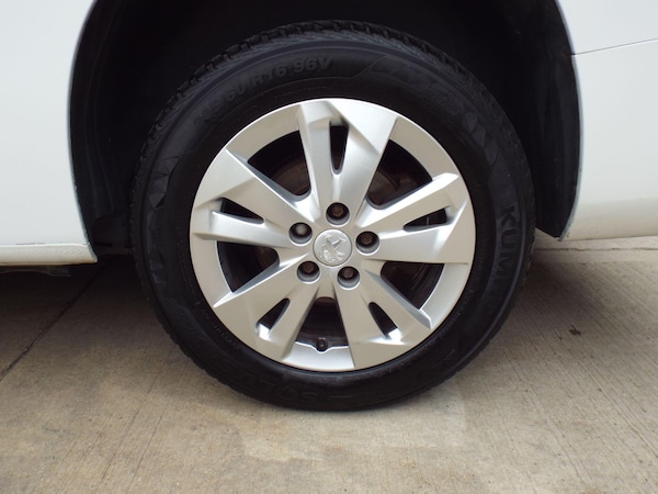 Used Peugeot Partner 2019 for sale - 76240286: Photo 42